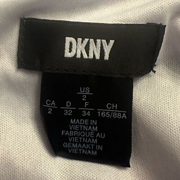 New! DKNY Flutter Sleeve Floral Dress Sz 2 - Picture 4 of 6